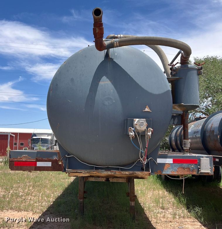 image for item LU9875 2008 Jack County Tank vacuum trailer
