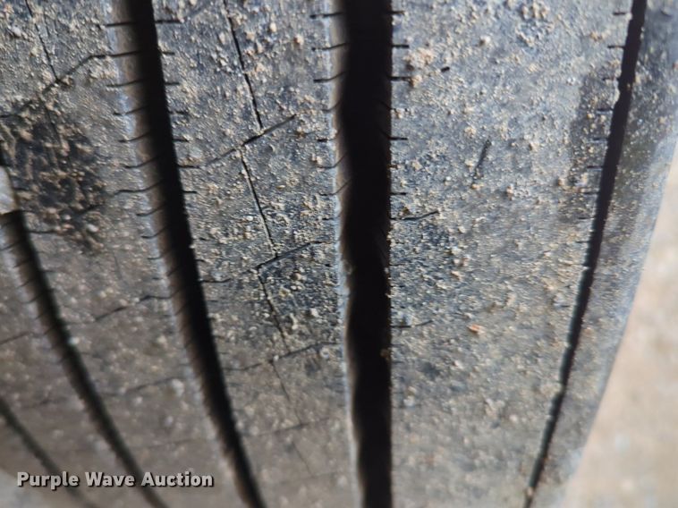 image for item NG9827 2020 Kenworth T680 semi truck