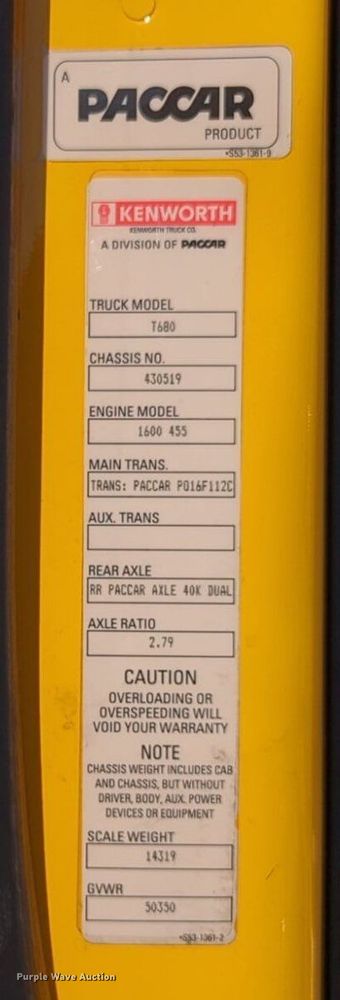 image for item NG9833 2020 Kenworth  T680 semi truck