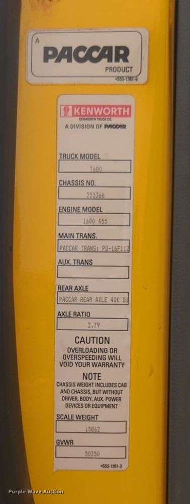 image for item NG9835 2019 Kenworth T680 semi truck