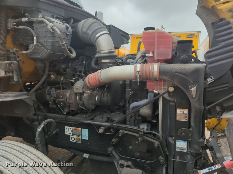 image for item NG9836 2020 Kenworth T680 semi truck