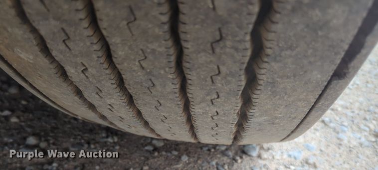 image for item NG9836 2020 Kenworth T680 semi truck