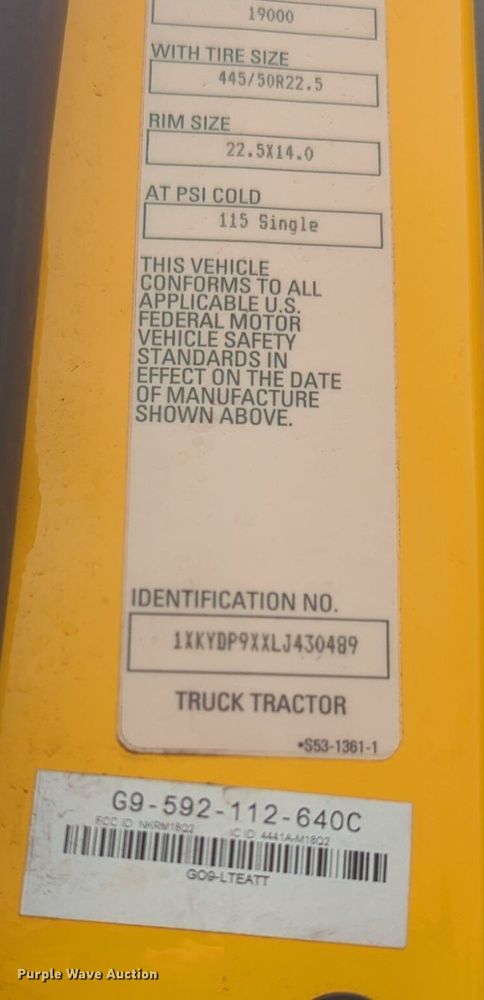 image for item NG9836 2020 Kenworth T680 semi truck