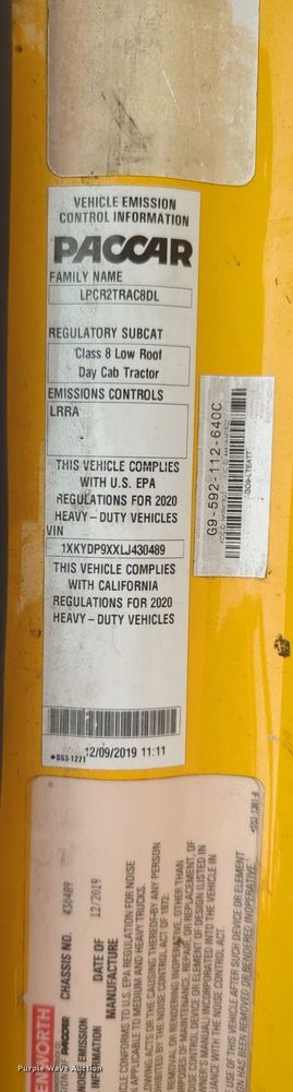 image for item NG9836 2020 Kenworth T680 semi truck