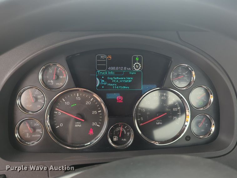 image for item NG9840 2020 Kenworth T680 semi truck