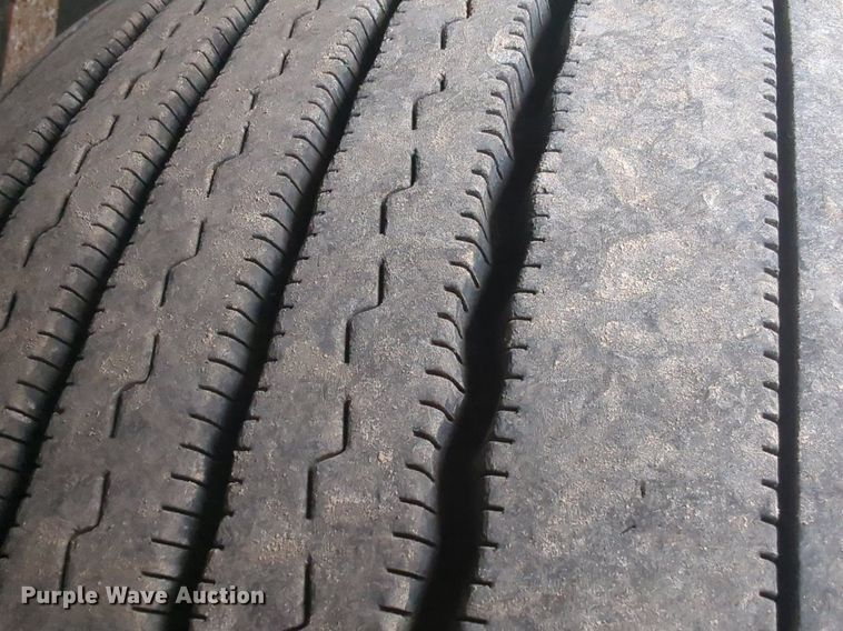 image for item NG9840 2020 Kenworth T680 semi truck