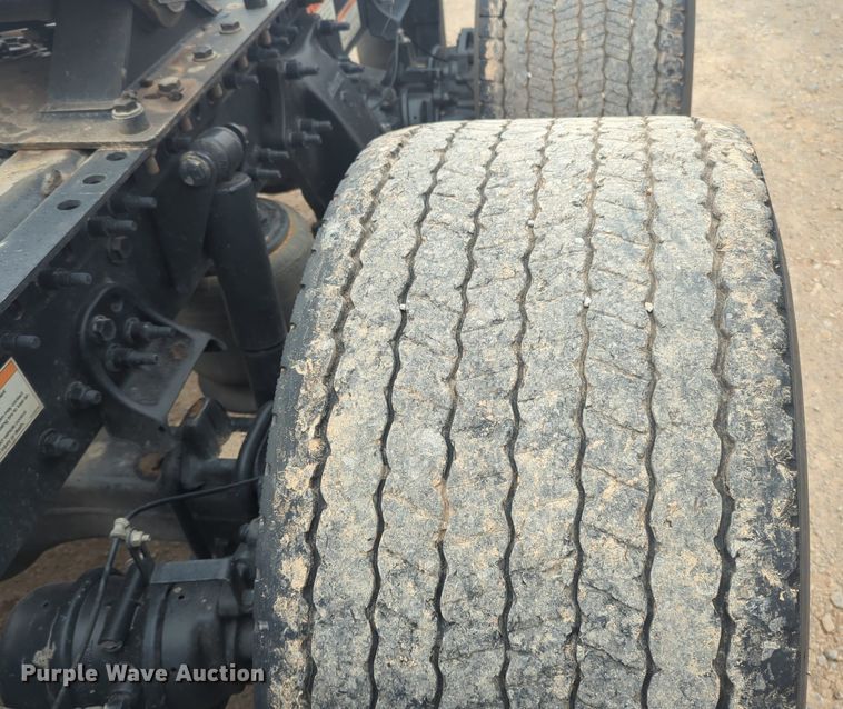 image for item NG9841 2021 Freightliner Cascadia semi truck