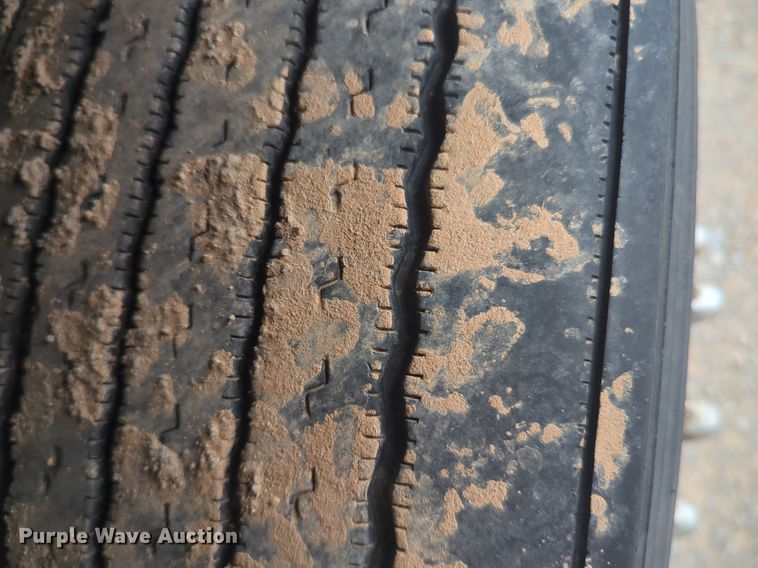 image for item NG9843 2020 Kenworth T680 semi truck