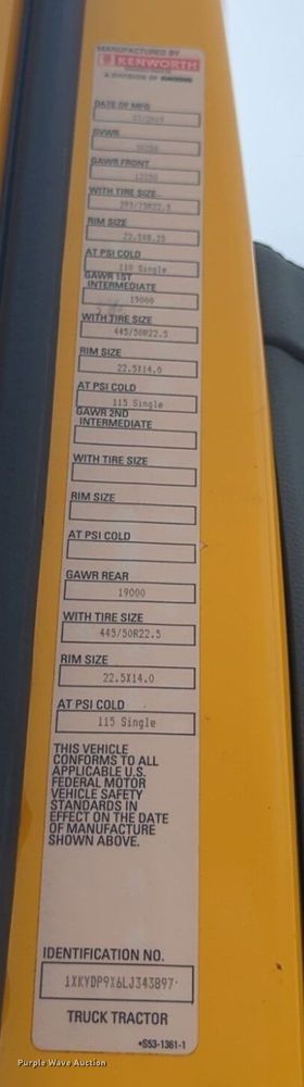 image for item NG9843 2020 Kenworth T680 semi truck