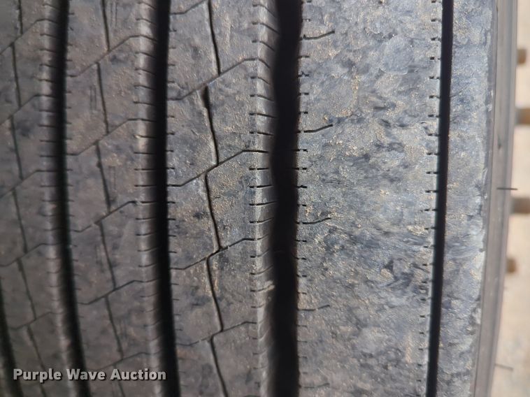 image for item NG9845 2020 Kenworth T680 semi truck