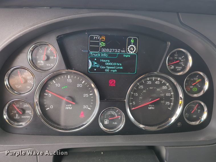 image for item NG9846 2020 Kenworth T680 semi truck