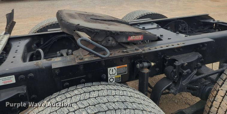 image for item NG9849 2020 Kenworth T680 semi truck