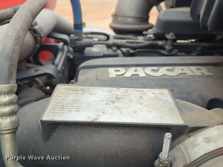 image for item NG9850 2020 Kenworth T680 semi truck