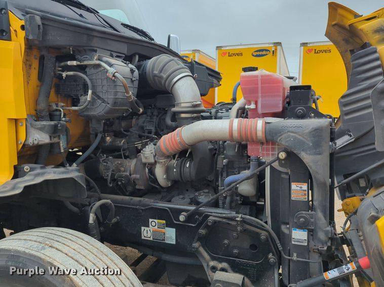 image for item NG9850 2020 Kenworth T680 semi truck