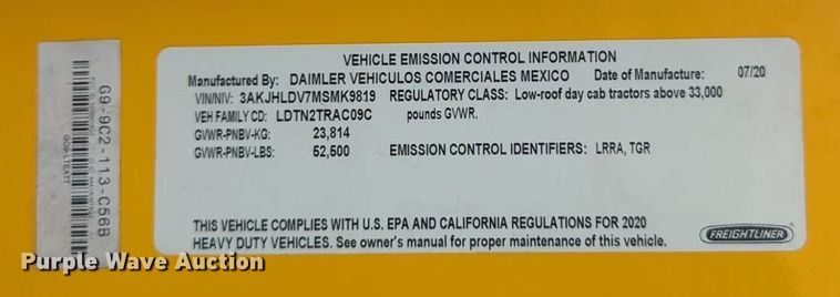 image for item NG9851 2021 Freightliner Cascadia semi truck