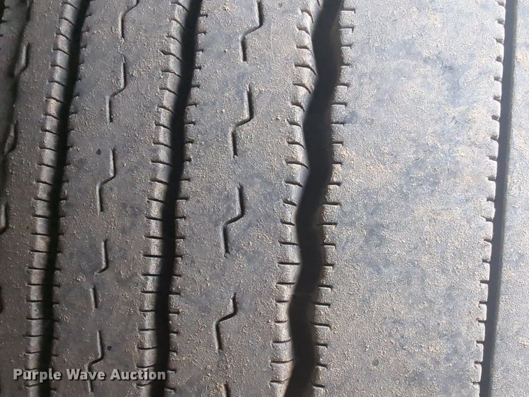 image for item NG9852 2020 Kenworth T680 semi truck