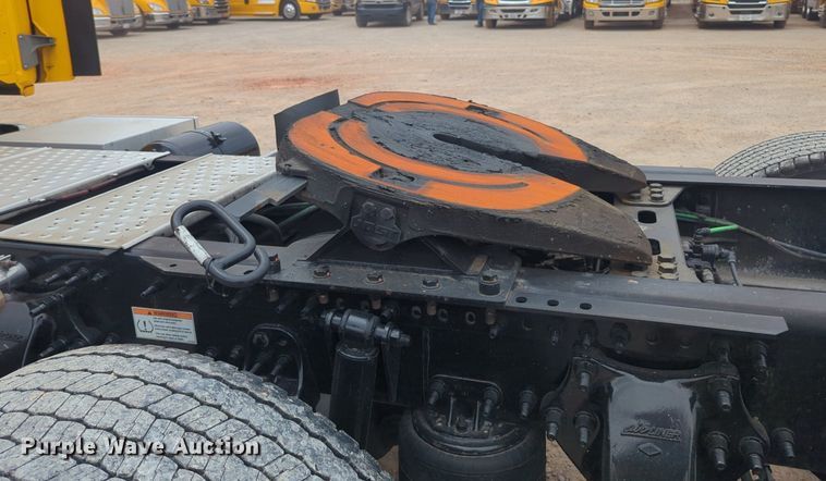 image for item NG9855 2021 Freightliner Cascadia semi truck