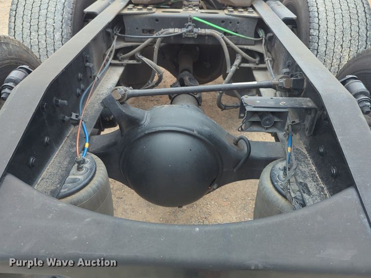 image for item NG9855 2021 Freightliner Cascadia semi truck