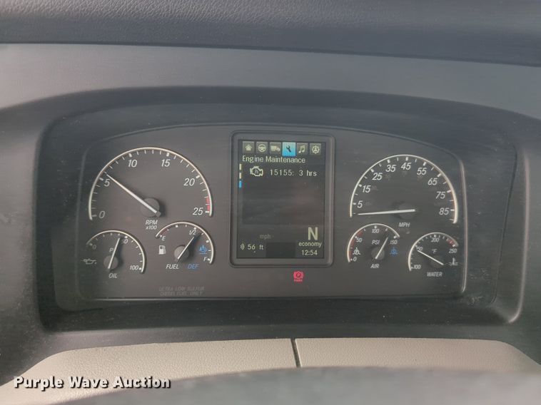 image for item NG9855 2021 Freightliner Cascadia semi truck