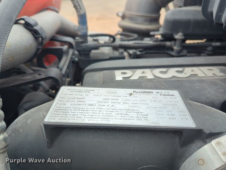 image for item NG9857 2020 Kenworth T680 semi truck