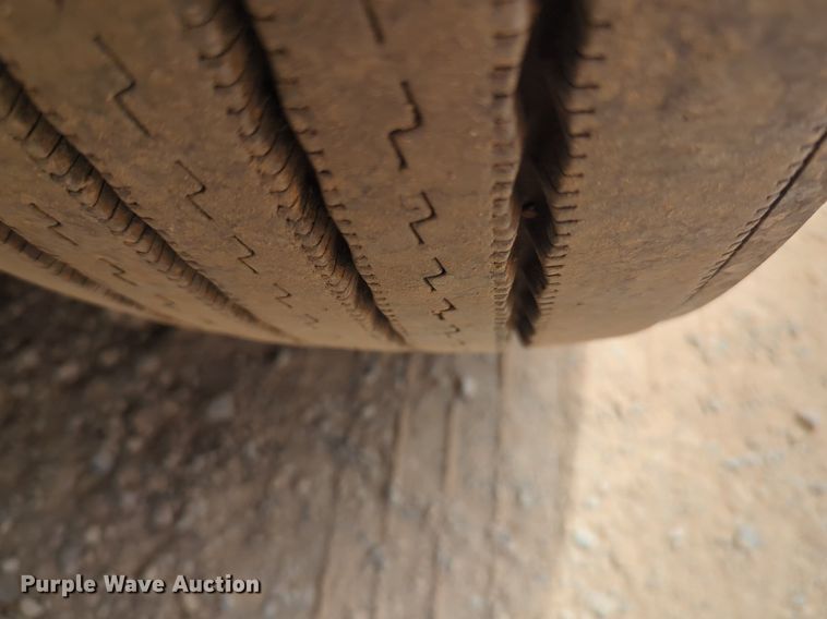 image for item NG9857 2020 Kenworth T680 semi truck