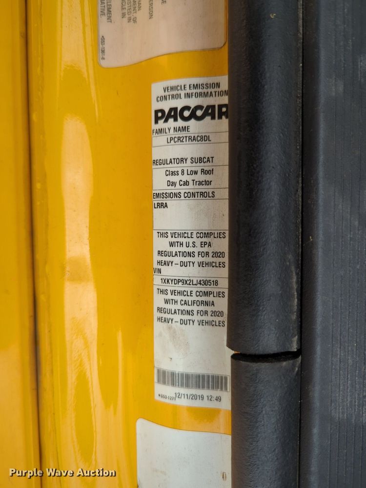 image for item NG9857 2020 Kenworth T680 semi truck