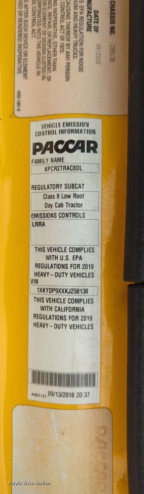 image for item NG9859 2019 Kenworth T680 semi truck