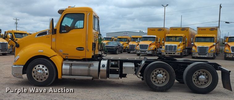 image for item NG9861 2020 Kenworth T680 semi truck