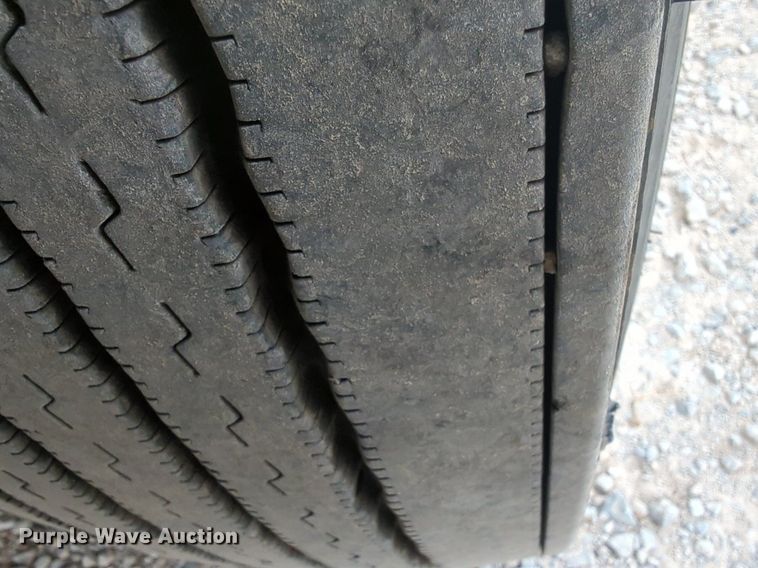 image for item NG9861 2020 Kenworth T680 semi truck