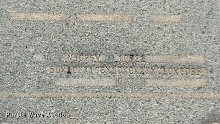 image for item NL9831 1997 Merrit livestock trailer