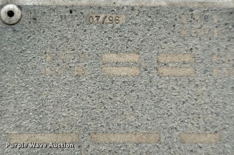 image for item NL9831 1997 Merrit livestock trailer