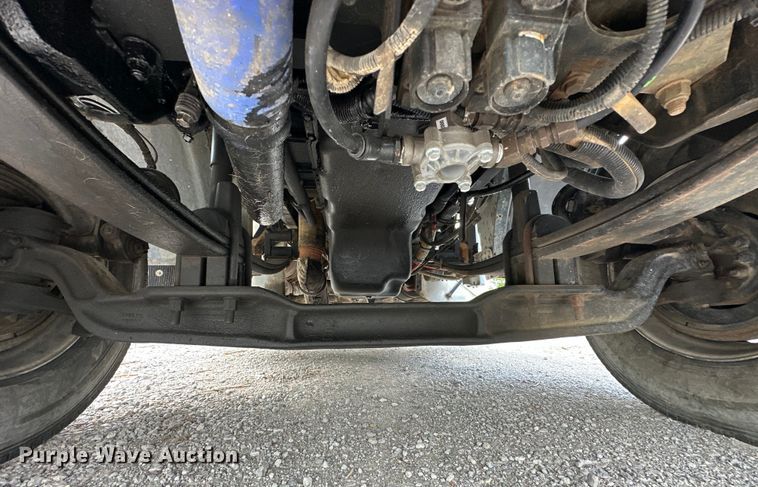 image for item NR9915 2013 Peterbilt  389 semi truck