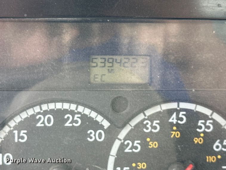 image for item NT9332 2005 Sterling  LT9500 roll-off container truck