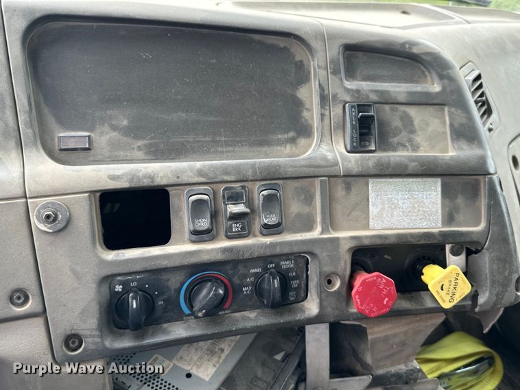 image for item NT9332 2005 Sterling  LT9500 roll-off container truck