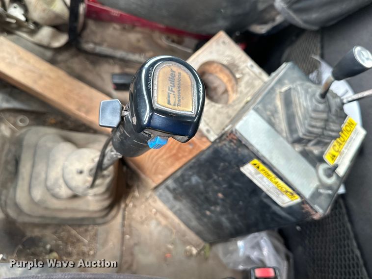 image for item NT9332 2005 Sterling  LT9500 roll-off container truck