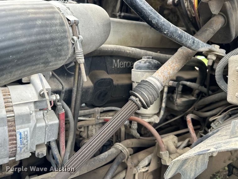 image for item NT9332 2005 Sterling  LT9500 roll-off container truck