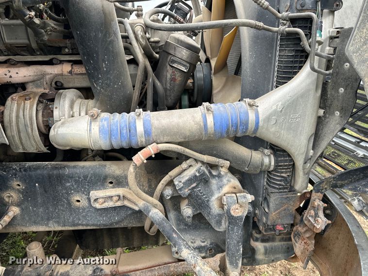 image for item NT9332 2005 Sterling  LT9500 roll-off container truck