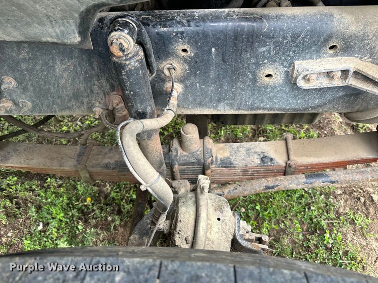 image for item NT9332 2005 Sterling  LT9500 roll-off container truck