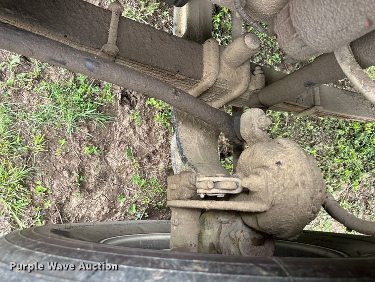 image for item NT9332 2005 Sterling  LT9500 roll-off container truck