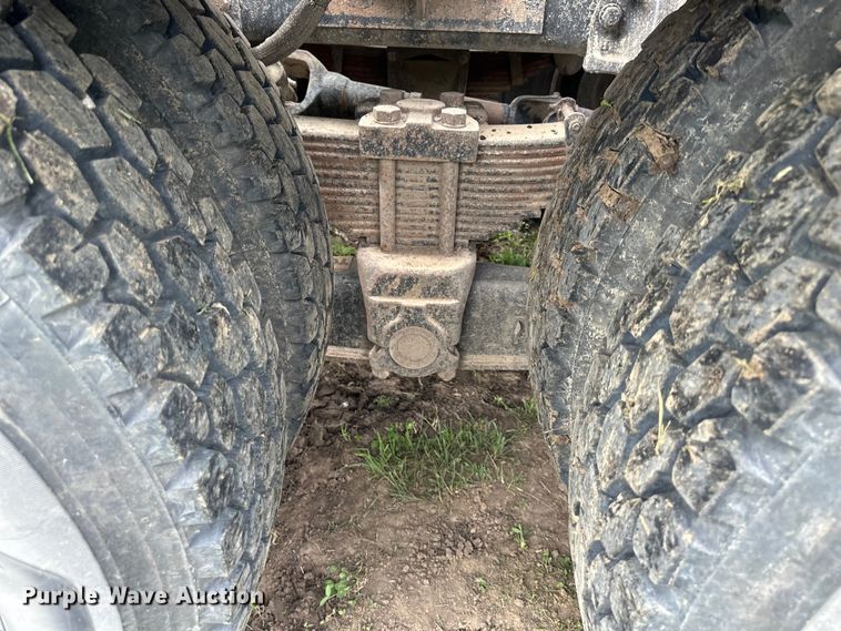 image for item NT9332 2005 Sterling  LT9500 roll-off container truck