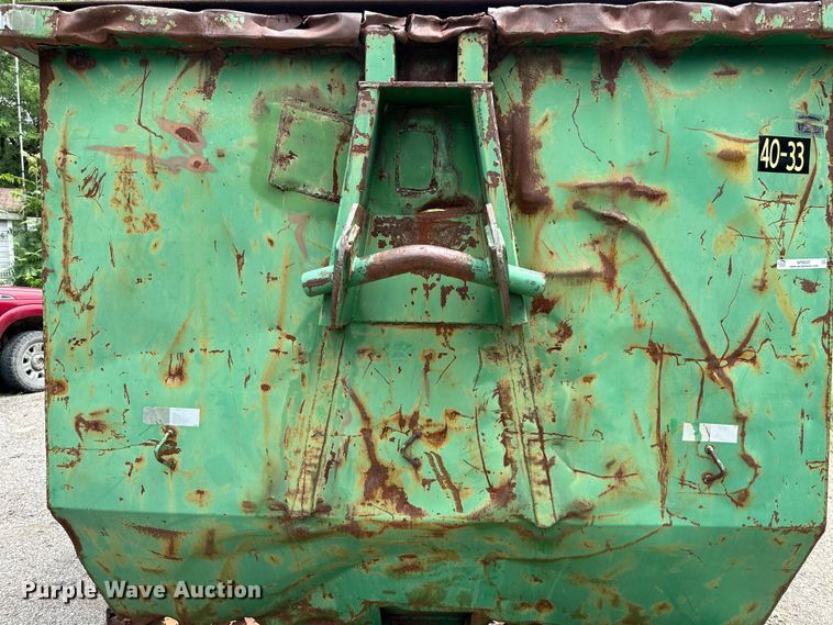 image for item NT9337 Roll-off dumpster 