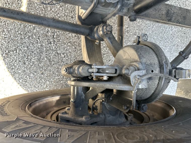 image for item NT9340 2018 International  LT semi truck