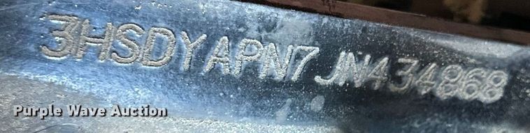 image for item NT9340 2018 International  LT semi truck