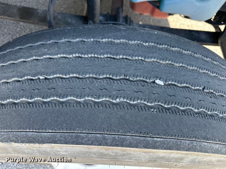 image for item NT9341 2018 International  semi truck