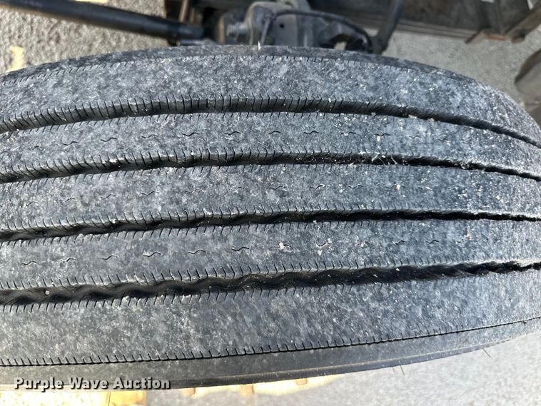 image for item NT9342 2018 International  LT semi truck