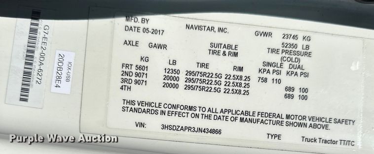 image for item NT9342 2018 International  LT semi truck