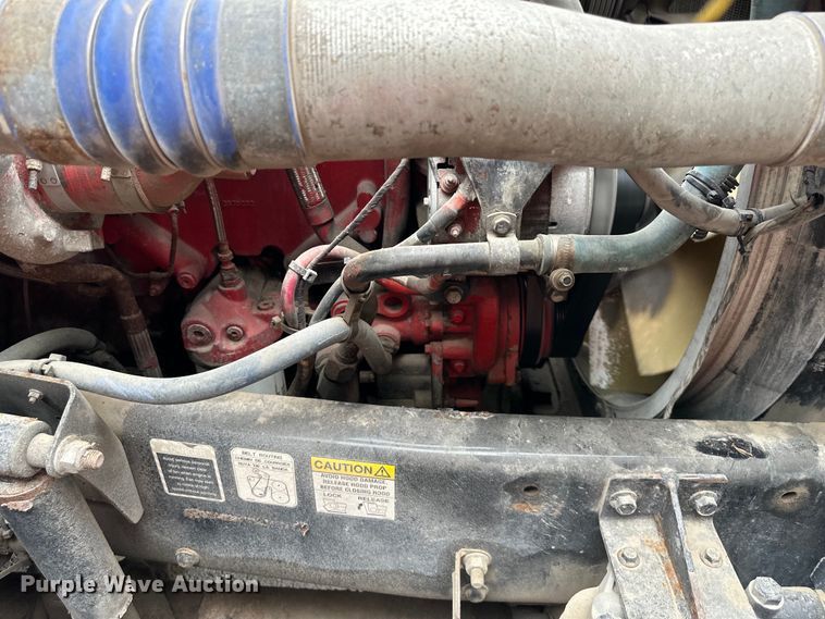 image for item NT9368 2015 Mack Pinnal semi truck