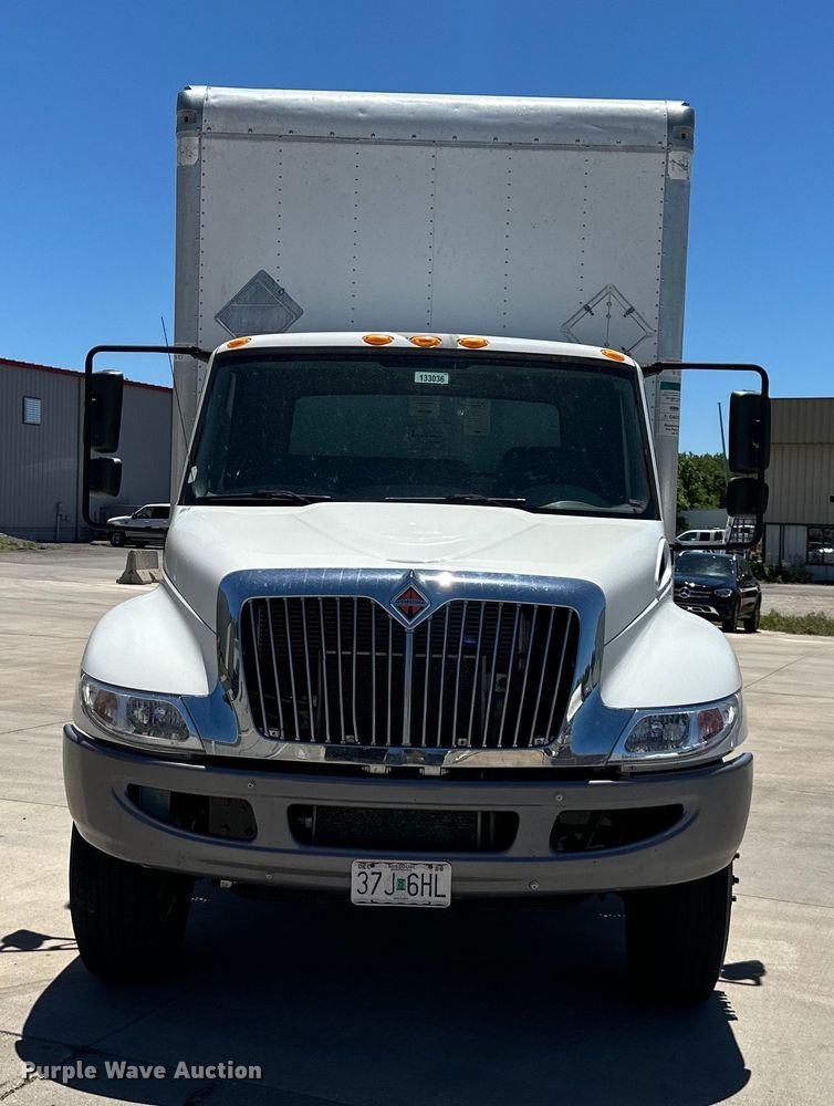 image for item NT9383 2018 International 4300  box truck