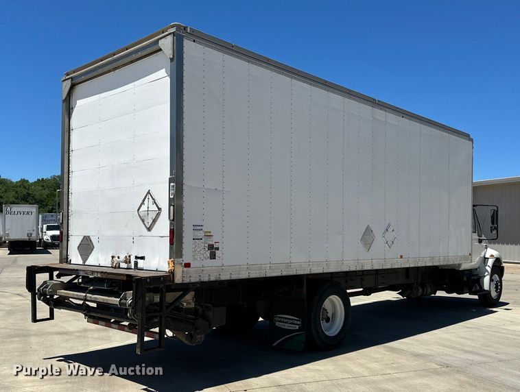 image for item NT9383 2018 International 4300  box truck