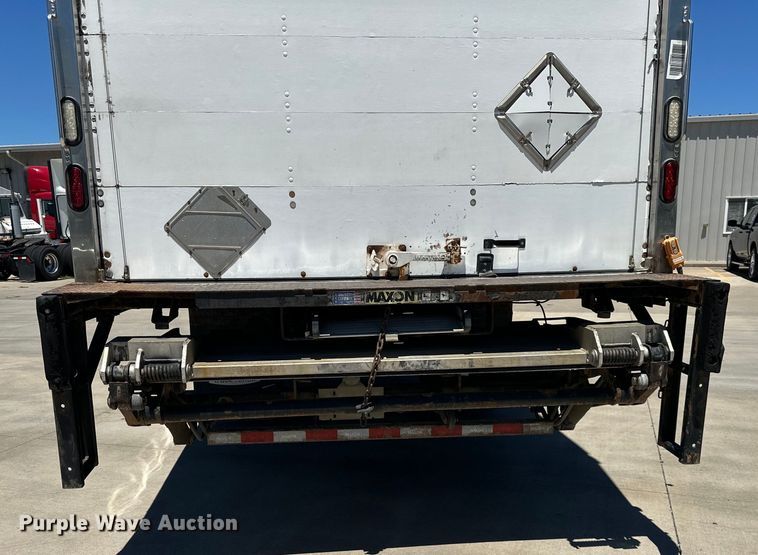 image for item NT9383 2018 International 4300  box truck